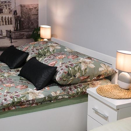 Old Town Wawel II Premium Apartments Krakow Bagian luar foto